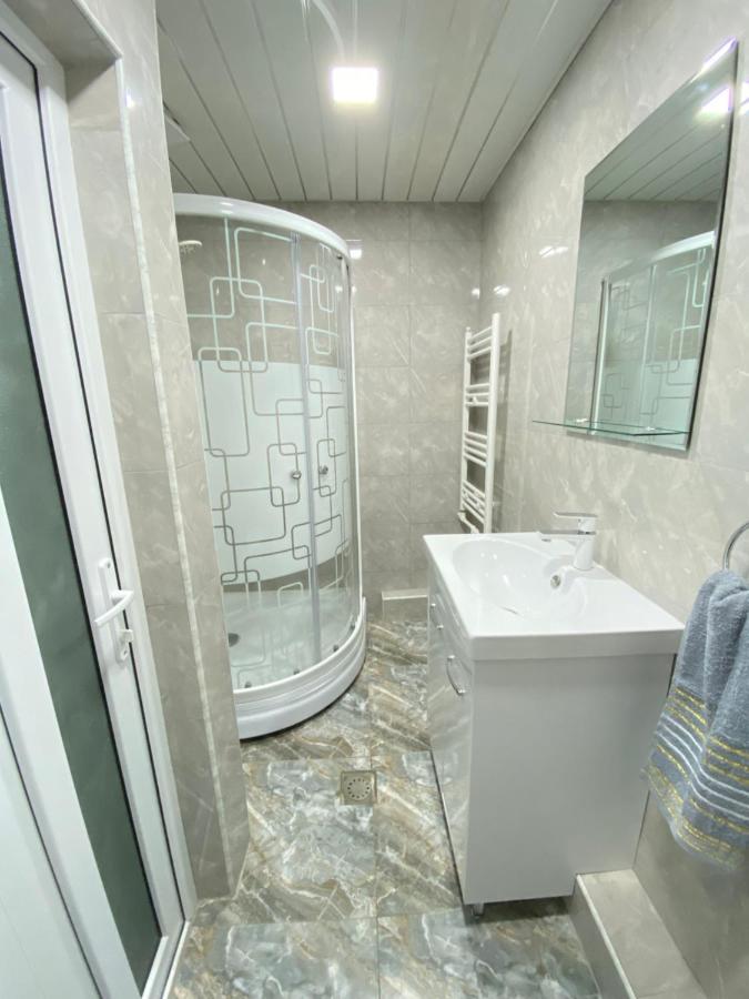 Modern Apartment In The Heart Of Gjumri Exterior foto